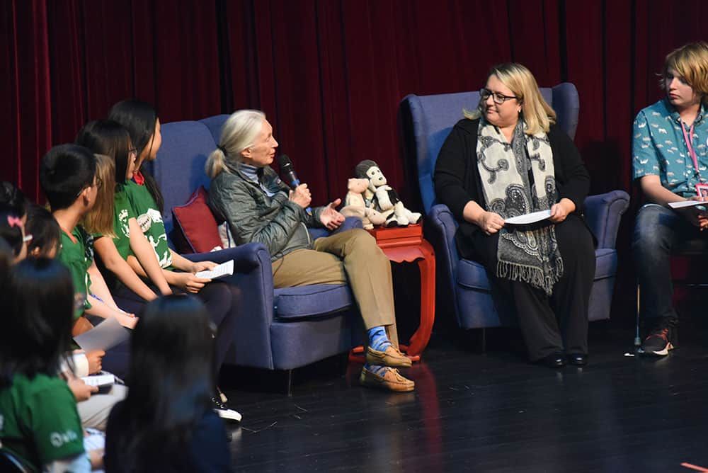 Children who love to read are children who succeed. kids_love_to_read Conservationist Jane Goodall Spreads Hope in Beijing | World Schools