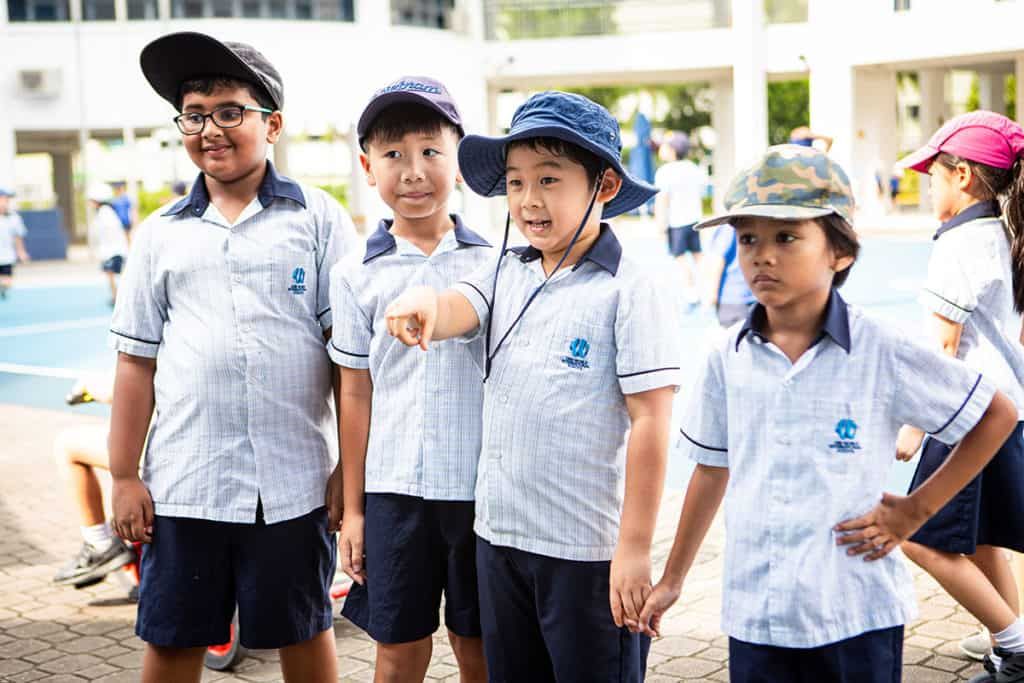 The culture in Singapore may seem familiar to foreigners, but there are some differences to be aware of 186_img1_1200x800 How to Survive on a Cultural Level in Singapore | World Schools