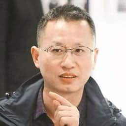 Liu Xiangyang is the Chinese translator of Louise Glück’s poems