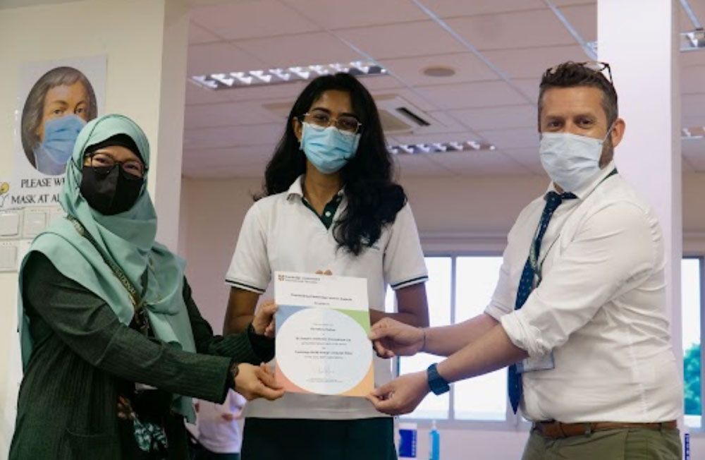  923-img1-SJII-student-honoured-with-top-of-the-world-recognition-for-malay-language SJII Student honoured with Top in the World recognition for Malay Language