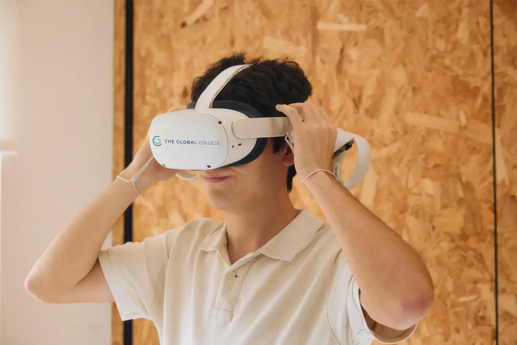 VR headset for immersive learning at The Global College.