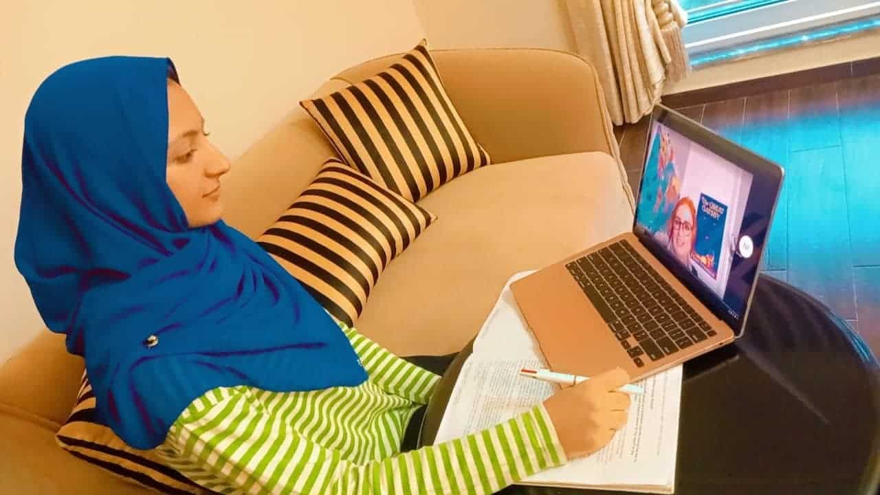 Online student attending Elea High School through World Schools.