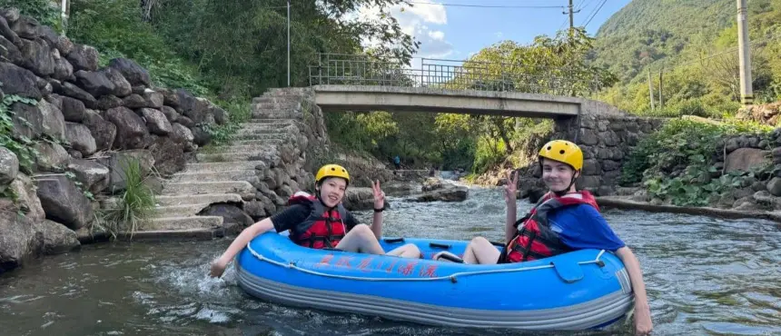  WSPost-HIS Students-2 Hangzhou International School IB Diploma students develop collaborative, leadership, and critical thinking skills on Qiandao Hu retreat