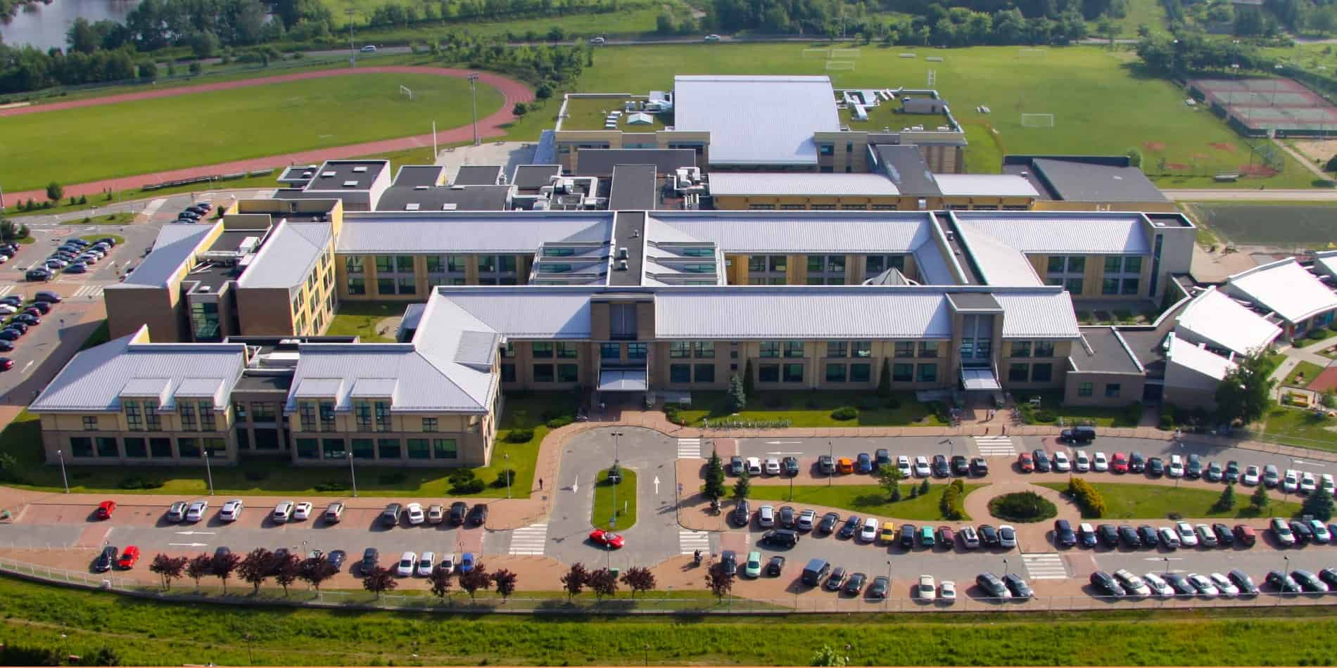 Schulen 3 Amerikanische Schule Warschau Foto Neu 1