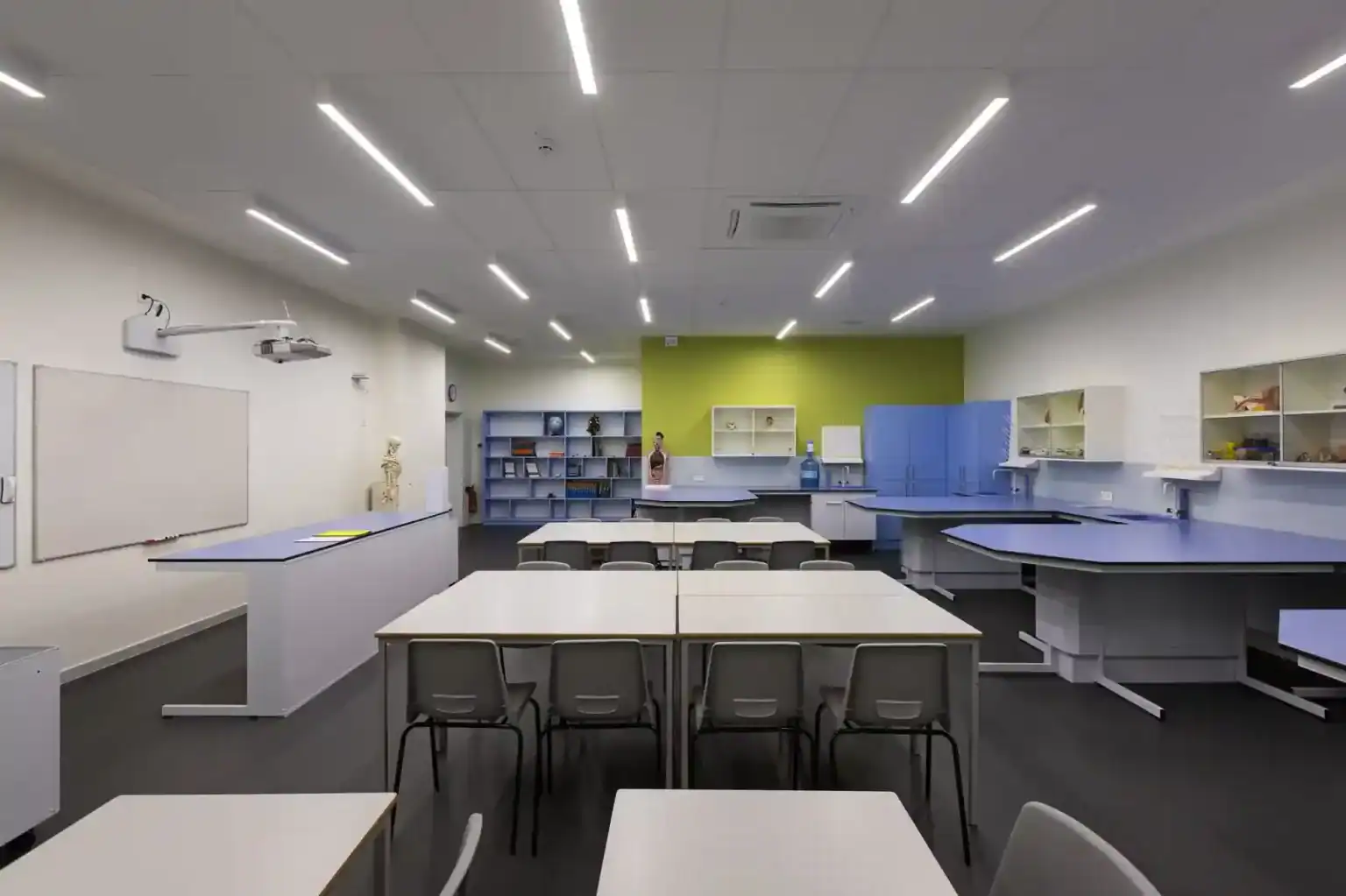 Modern science classroom at World Schools offering innovative learning environments for students.