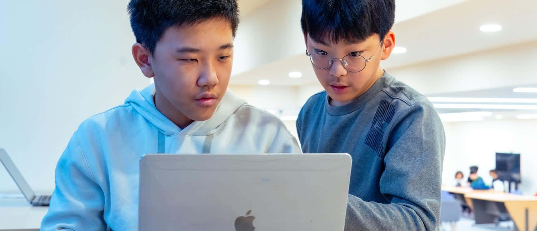 KIS Recognized as an Apple Distinguished School