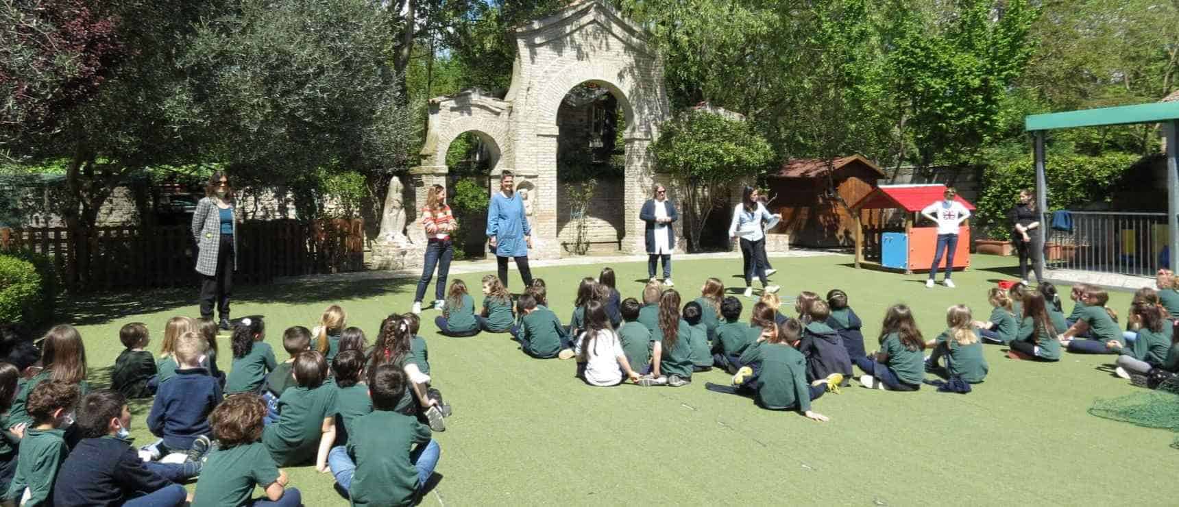Welcome to Smiling International School!