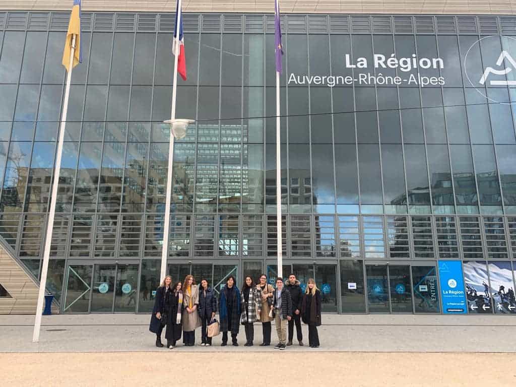 Modern regional government building in Auvergne-Rhône-Alpes, France, showcasing innovative architecture.