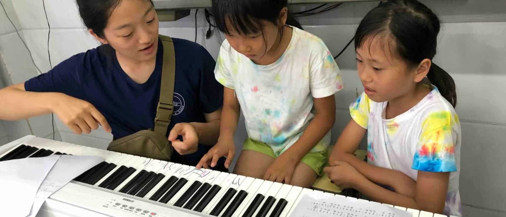 How a Hangzhou International School student traveled to Guizhou to teach, and learned a valuable lesson