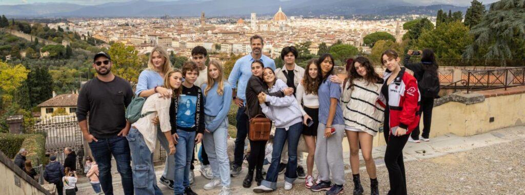 Learning abroad with diverse international students on an educational trip in Florence, Italy.