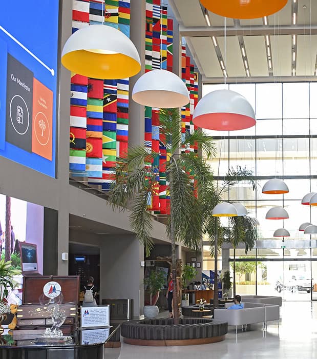 학교 5 GEMS 두바이 아메리칸 아카데미 - 두바이 지점 특집