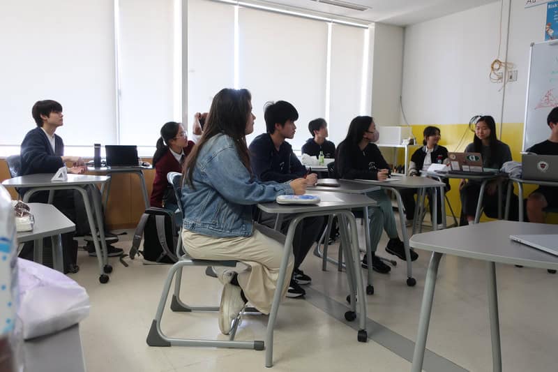 Школы 15 Doshisha International Academy Elementary School Featured