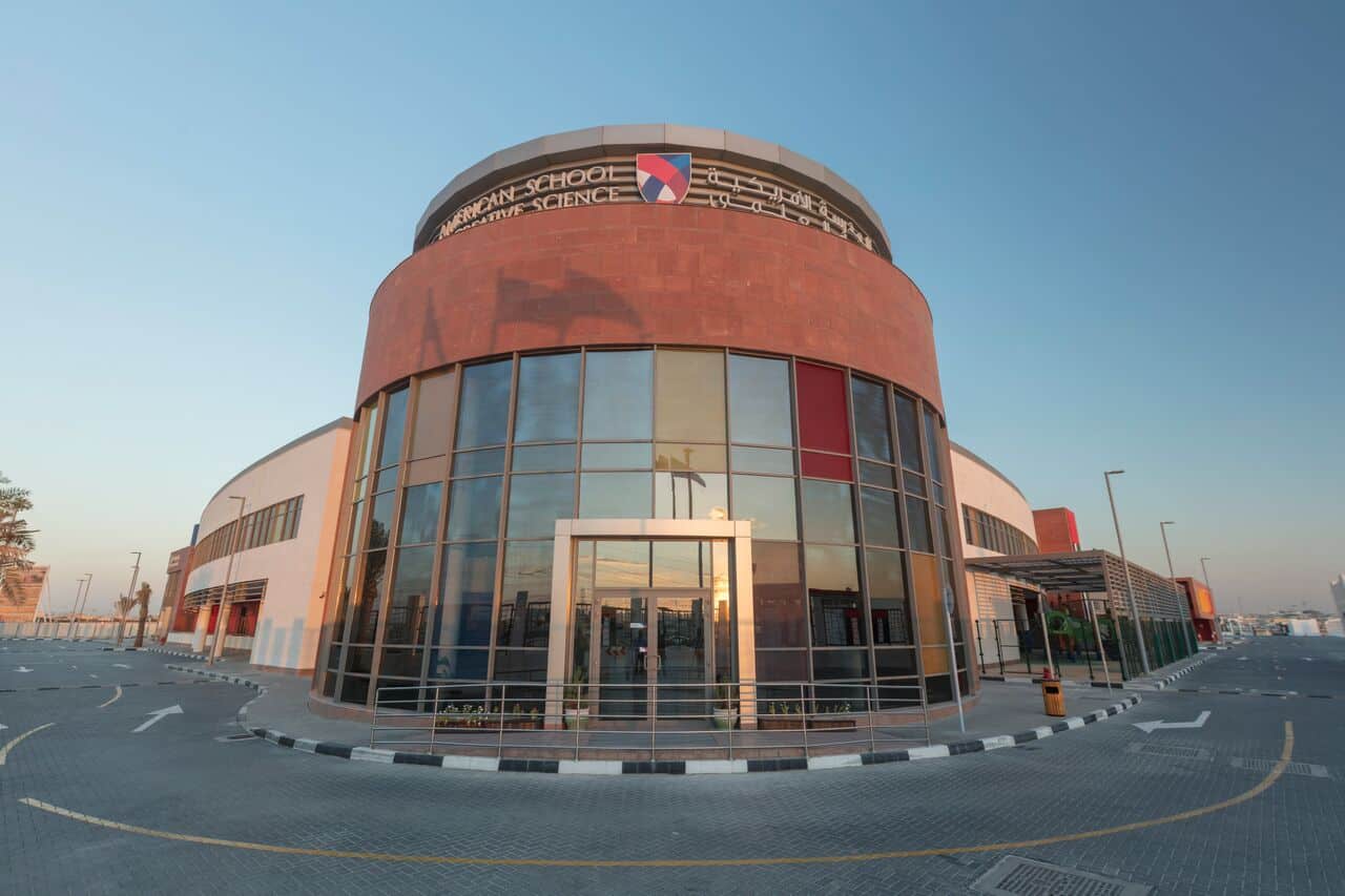 학교 18 두바이 학교 법인 알바르샤 추천