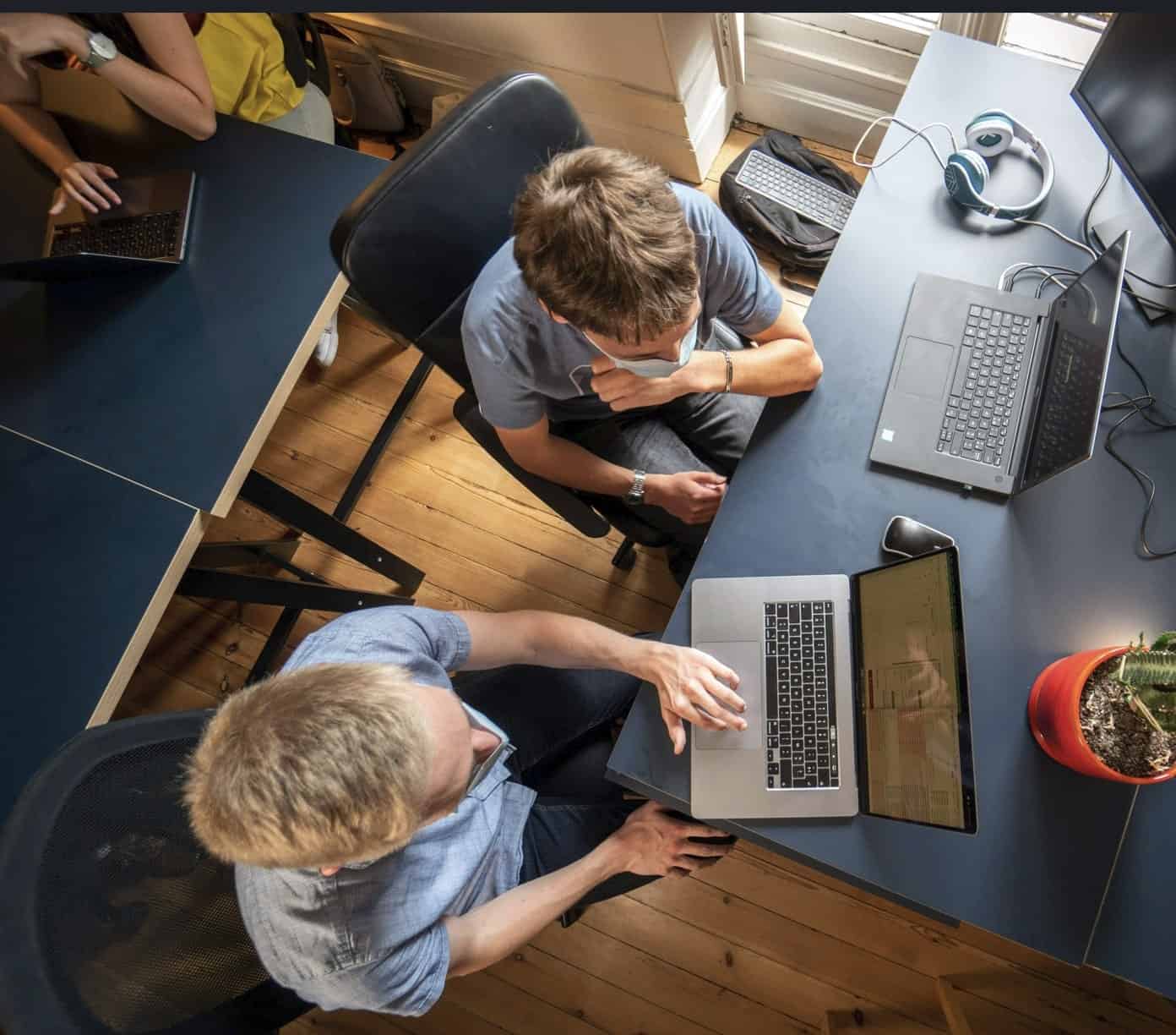 5 Reasons Families Are Moving Online Before GCSEs