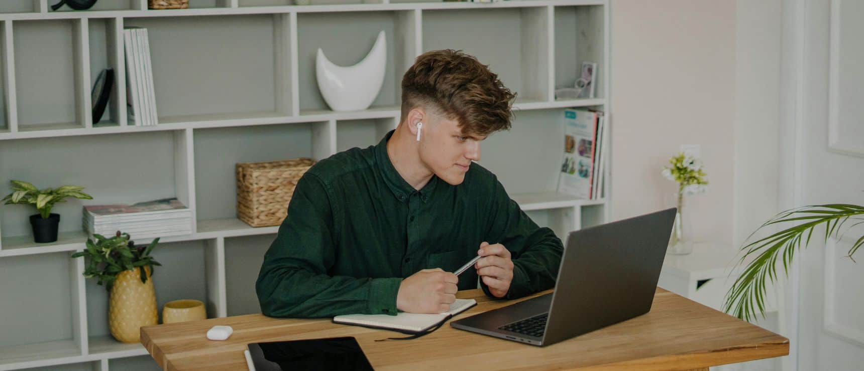Paving the way for future opportunities and pathways with online school