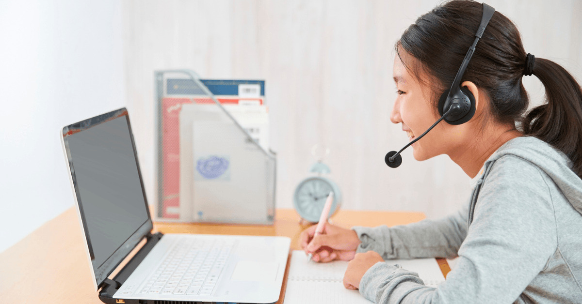 How does a typical day at online school look?