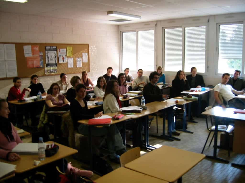 Students in a classroom at a World Schools educational institution.